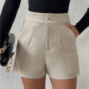 NWT Slant Pocket champagne beige high waist waisted Shorts with pockets xs